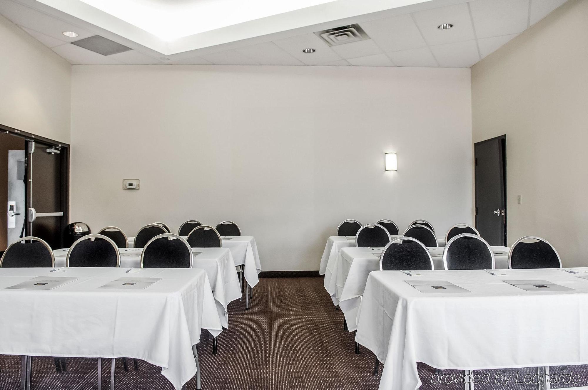 Comfort Airport North Hotel 3*